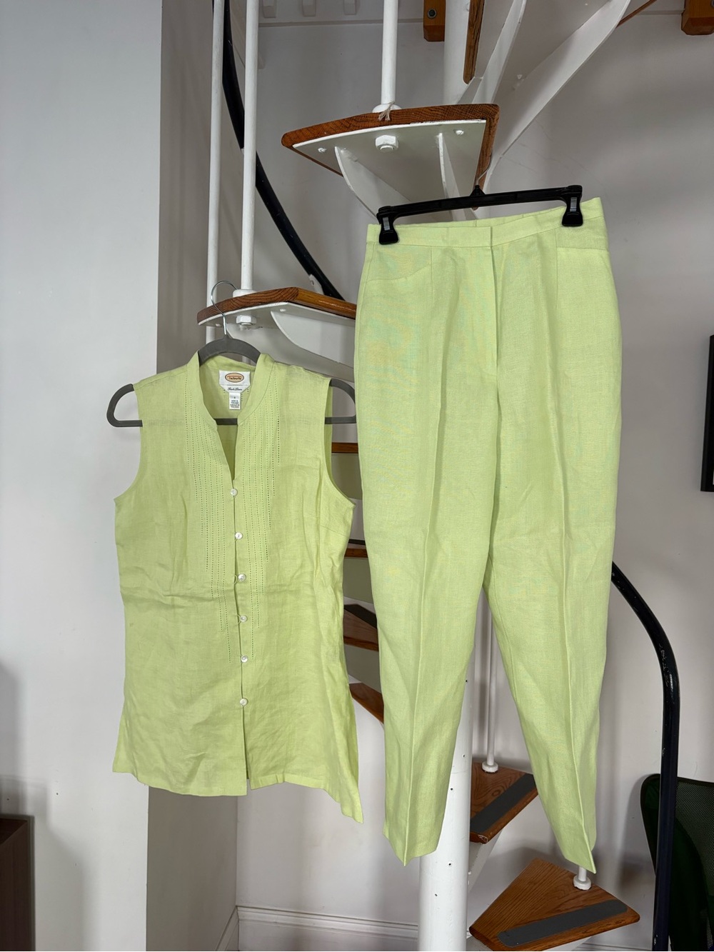 Talbots Irish linen set size 4